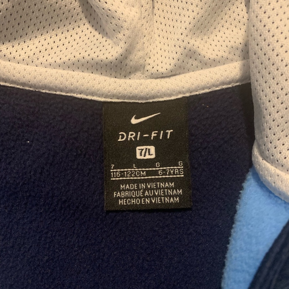 Boys Nike tracksuit - Picture 3 of 3